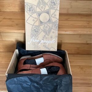 Size 7 (37) FREE PEOPLE Wanderlust Flats